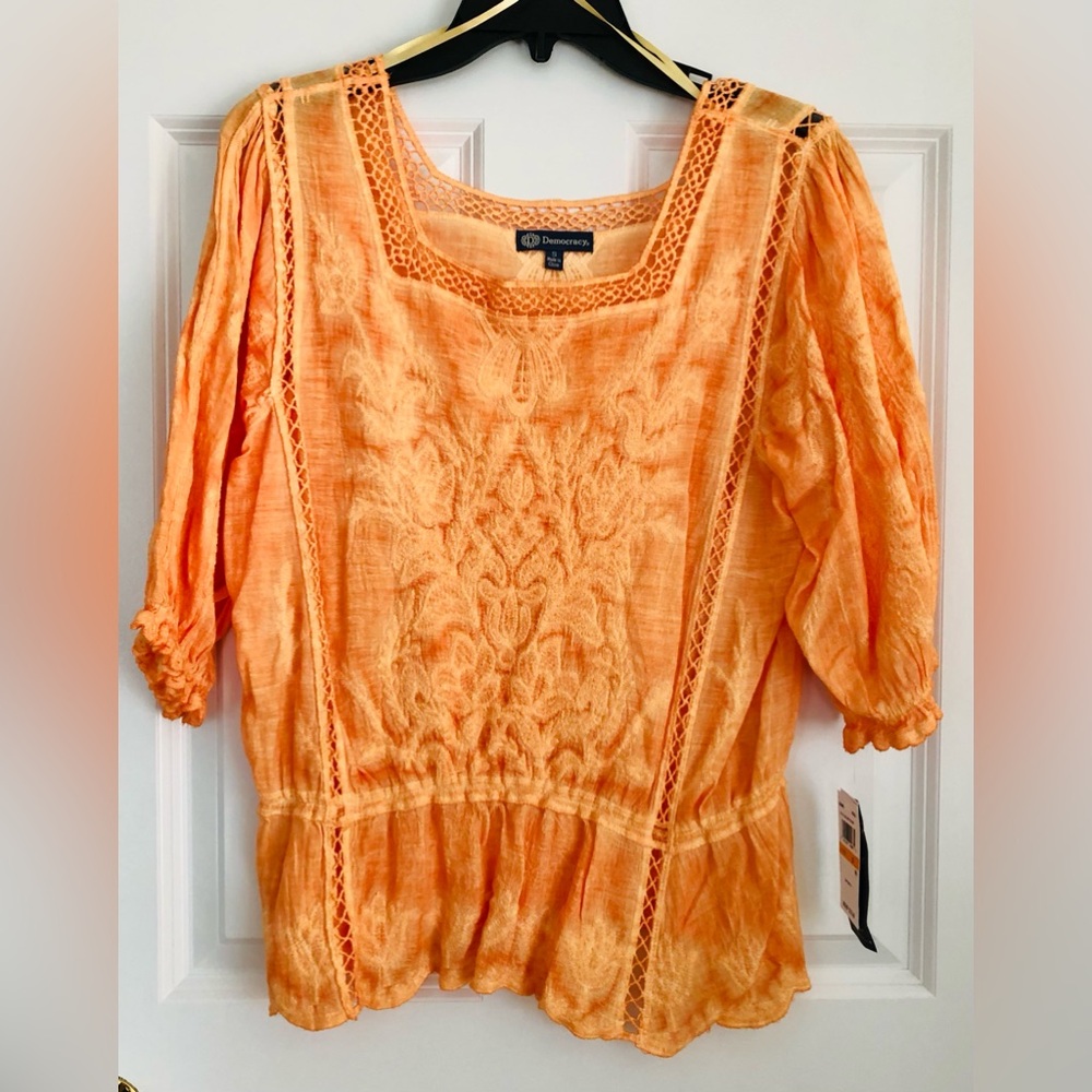 Democracy Women's Top Size Small Orange Pullover Square Neck Embroidered Crochet